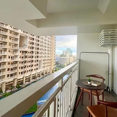 Brixton Place, Weston Tower